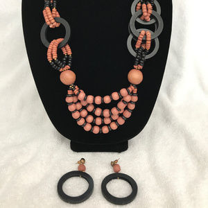 💰💰💰 SOLD African Caribbean Necklace Earrings